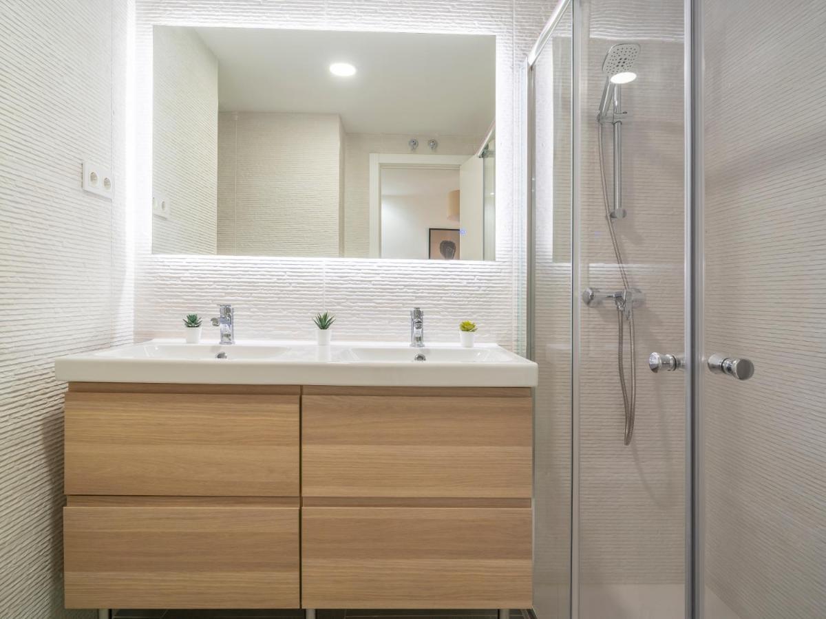 Sanders San Patricio - Dreamy Two-Bedroom Apartment Downtown Malaga Exterior photo