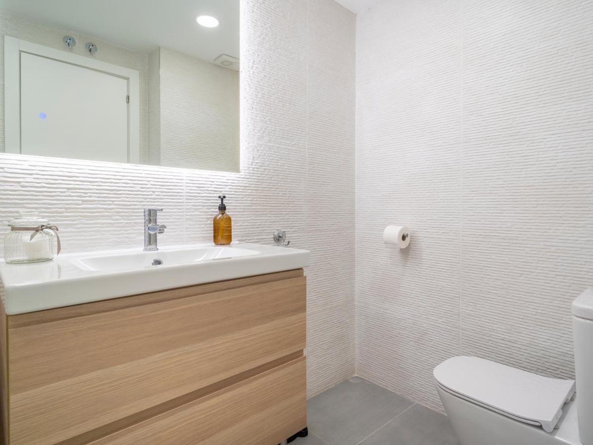 Sanders San Patricio - Dreamy Two-Bedroom Apartment Downtown Malaga Exterior photo